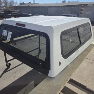 LEER 100S Topper - Toyota Tacoma - Image 1
