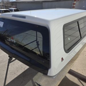 LEER 100XR Topper - Ford F-150 - Image 1