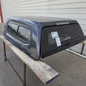 LEER 100XR Topper - Toyota Tacoma - Image 2