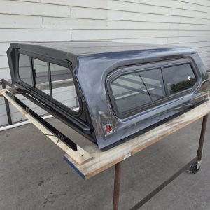 LEER 100XR Topper - Toyota Tacoma - Image 3
