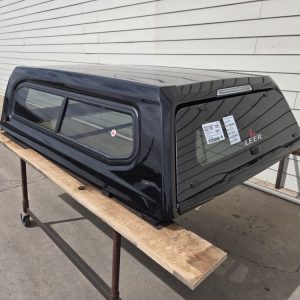 LEER 100XR Topper - Toyota Tacoma - Image 2