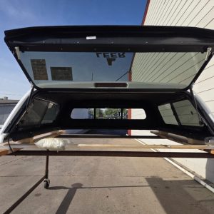 LEER 100S Topper - Chevrolet Colorado - Image 5