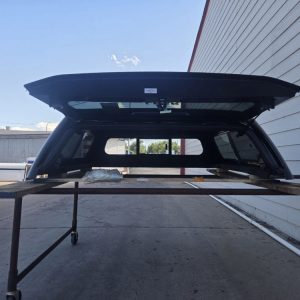 LEER 100XR Topper - GMC Canyon - Image 5