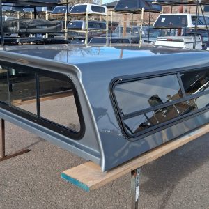 LEER 100S Topper - GMC Sierra 2500 - Image 3