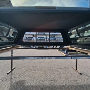 LEER 100S Topper - GMC Sierra 2500 - Image 5