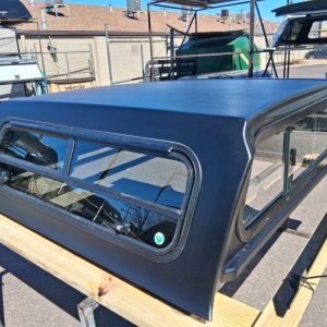 LEER 100S Mile High Deluxe Topper - Toyota Tacoma - Image 4