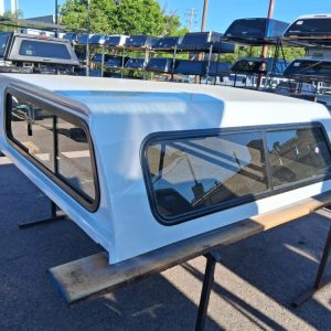 LEER 100S Mile High Deluxe Topper - GMC Sierra 2500 - Image 3