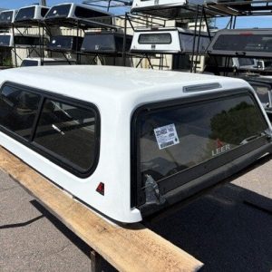 LEER 100R Mile High Deluxe Topper - Toyota Tacoma - Image 2