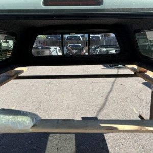 LEER 100S Mile High Deluxe Topper - Nissan Frontier - Image 5