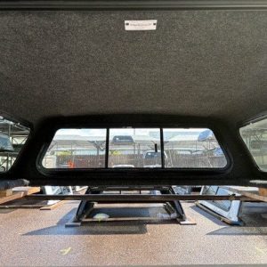 LEER 100R Mile High Deluxe Topper - Toyota Tundra - Image 5