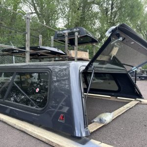 LEER 100R Topper - Toyota Tundra - Image 2