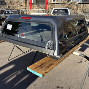 LEER 100S Topper - Toyota Tacoma - Image 1