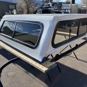 LEER 100S Topper - Toyota Tacoma - Image 4