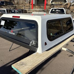 LEER 100S Topper - Toyota Tacoma - Image 1