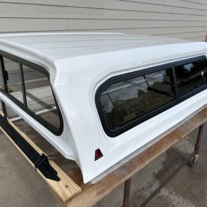 LEER 100XR Topper - Toyota Tacoma - Image 3